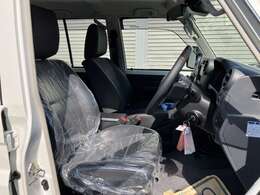 納車前には内装・外装綺麗にさせて頂きます！ぜひ現車確認をお願いいたします！お電話は072-284-8233まで！