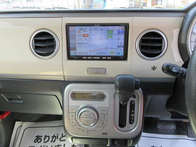 現在弊社ではご来店＋ご成約されたお客様全員に「納車後のオイル交換」をプレゼントさせて頂きます。詳しくはスタッフまでお問い合わせください。
