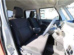 フロントベンチシートです。