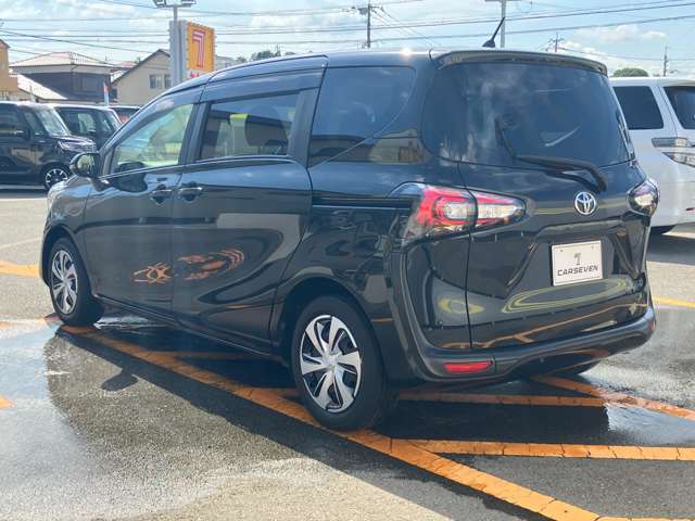 【シートヒーター】冬の寒い日にあると嬉しい機能です☆中古車ではついている車は少ないんですよ☆是非中古車を購入する際はシートヒーターをついている車を探すことをお勧めします☆