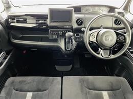 【インパネ全体】全方位で視界が広く、高い目線で運転もしやすいです！