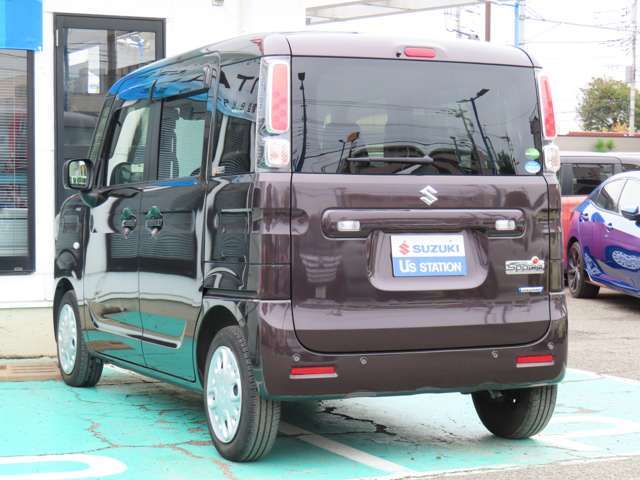 お買い得なナビゲーション、ETC、ドライブレコーダーもご用意しております。お気軽にご相談ください。