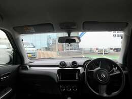 ドライバー目線の画像です。視界も確保されているので、見やすいですよ。