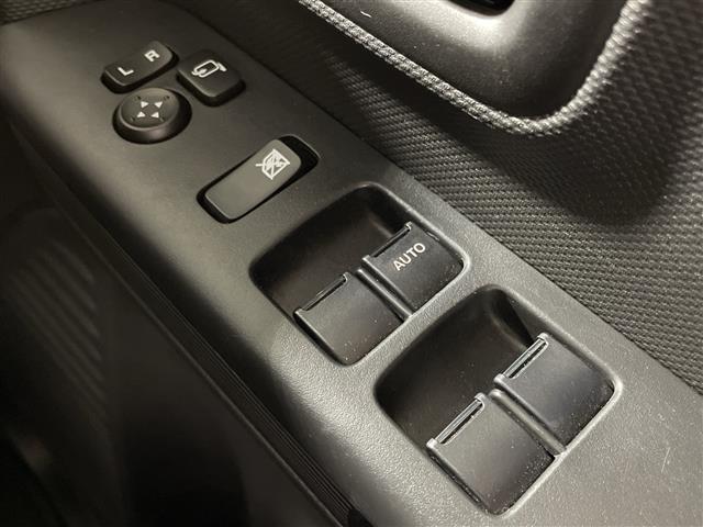 【窓操作部】軽い力で、窓を開けたり閉めたりすることができます！掲載箇所以外にご希望の写真がございましたら、お気軽にお問い合わせ下さい！メールや郵送でお送りさせていただきます。