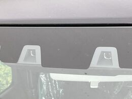 【スズキ　セーフティサポート】走行中に前方の車両等を認識し、衝突しそうな時は警報とブレーキで衝突回避と被害軽減をアシスト。より安全にドライブをお楽しみいただけます。