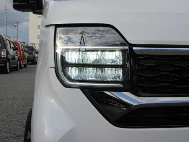 LEDヘッドライト！暗い夜道を明るく照らしてくれます♪