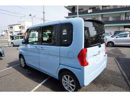 当店はお客様のペースでお車をご覧いただける展示場作りを心がけております。過度な声掛けなどは行いません。ご不明な点がありましたらお気軽にお問い合わせください。