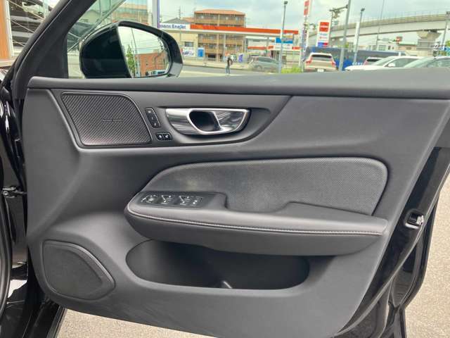 運転席ドアパネル