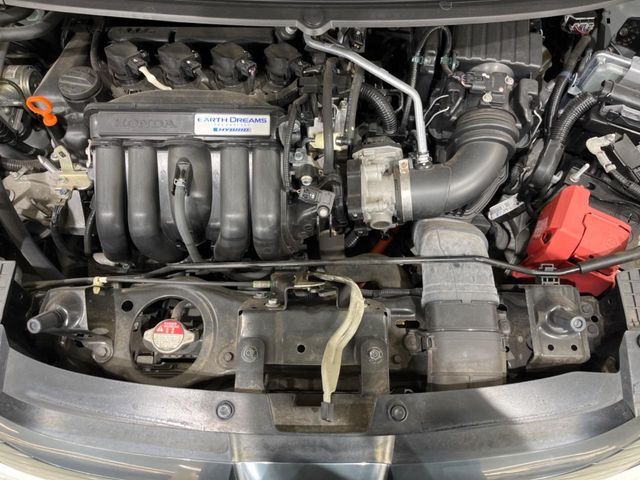 親切・丁寧な専門メカニックスタッフが応対！・車検・点検整備・事故等の修理などアフターサービスも安心。お車のカスタマイズもネクステージのサービススタッフまでご相談ください！