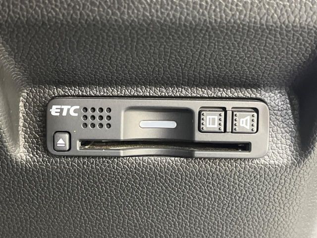 【ETC】高速道路の料金所をストレスなく通過！話題のスポットやサービスエリアに多い「スマートIC」利用時は必須のアイテムです。当店でセットアップを実施、ご納車当日からすぐにご利用いただけます！