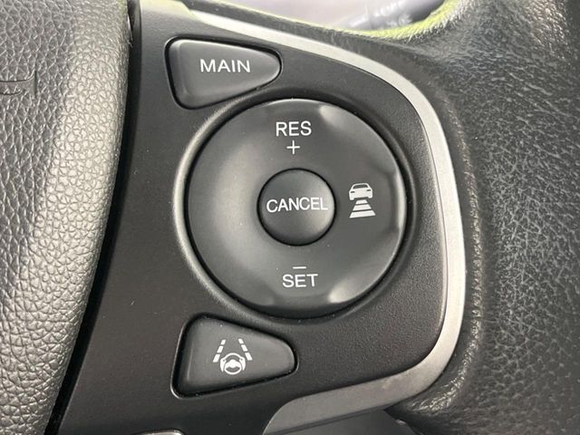 【アダプティブクルーズコントロール】高速道路での長距離走行が楽に！！自動で速度を保つクルーズコントロールが、衝突軽減システムと連携し、前方の車両を感知して車間を保つように速度調節してくれます！！