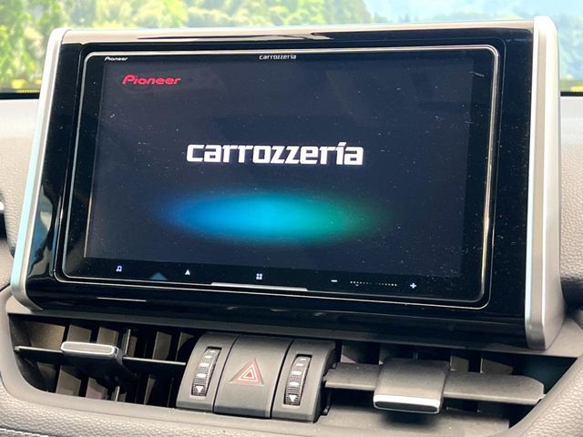 【フルセグTV付ナビゲーション】使いやすいナビで目的地までしっかり案内してくれます。各種オーディオ再生機能も充実しており、お車の運転がさらに楽しくなります！！