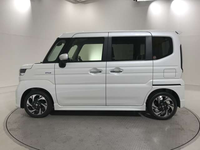 【軽の森泉大津店】に掲載されていないお車でも、ご希望の車種やお好みの色・グレードを仰って頂いたらお取り寄せも可能です！ お気軽にご相談下さいませ★