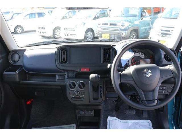 前席全体　目線も高く広い視界で安心して運転することができますね！