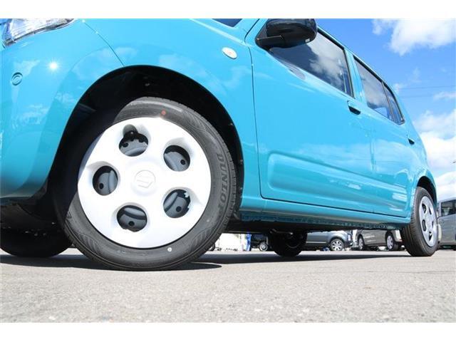 純正ホイールキャップつきで、見た目もスッキリ！