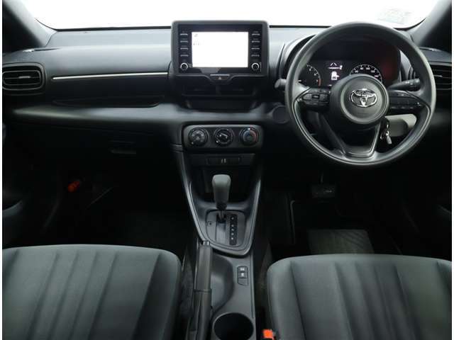 7インチディスプレイオーディオ＆ナビキット装備！室内も専門のスタッフによる清掃済みでキレイです。是非一度ご覧下さい！