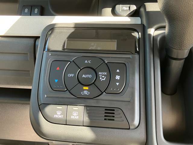 楽々運転のAT車です。初心者の方からベテランまでドライビングを楽しめます♪