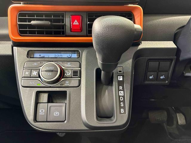 納車前にはプロのメカニックが、各部の点検を行います。ディーラーにしか出来ない品質、そしてサービスできっと満足していただけると思います！