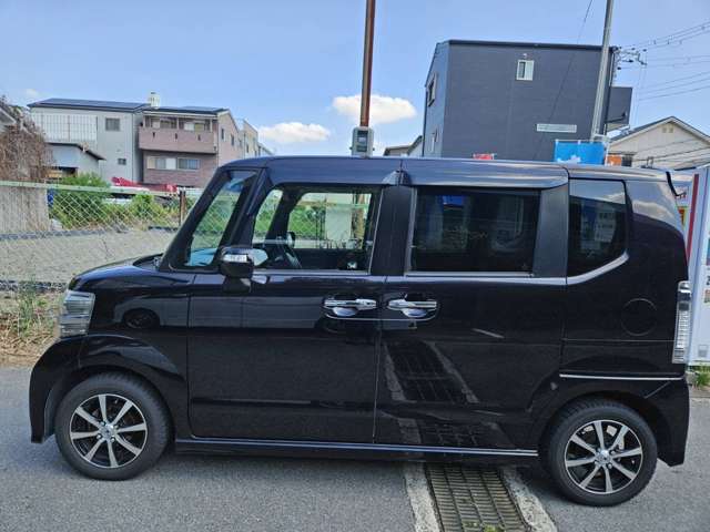 【各機関徹底点検】消耗品から各機関の細部に渡り、提携工場にてプロのメカニックが丁寧に点検致します。今後も変わらず安心安全なおクルマを販売致します！