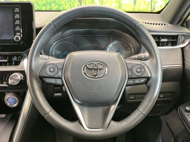 【ステアリングスイッチ】運転中、前方から目線をそらすことなく、オーディオ等の操作が可能な便利機能！安心＆快適なドライブを演出してくれます♪