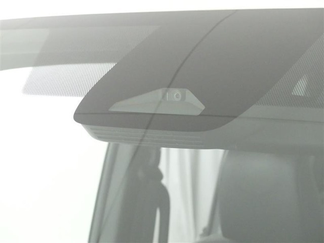 サービス工場完備。車検・メンテもお任せください！