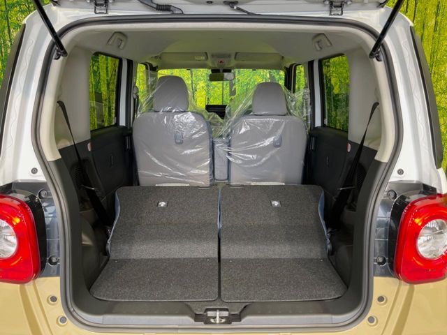 普段のお買い物や通勤、送迎等に十分な荷室スペースを確保しております。セカンドシートを倒すと、大きな荷物の積載も可能です♪