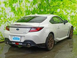 全国に店舗を展開しているのでどこでもお取り寄せが可能です！この車が気になるけど遠方だから・・・と諦める必要はありません！※別途陸送費が必要です。