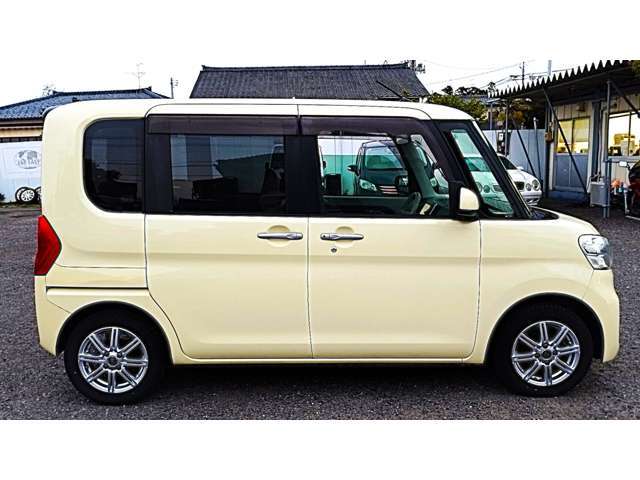当店の車をご覧いただきまして、ありがとうございます！是非、現車のご確認をお願いいたします。ご来店の際は、事前にご予約をいただけますとスムーズです。無料電話番号：0078-6003-292219