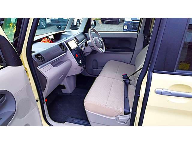 当店の車をご覧いただきまして、ありがとうございます！是非、現車のご確認をお願いいたします。ご来店の際は、事前にご予約をいただけますとスムーズです。無料電話番号：0078-6003-292219