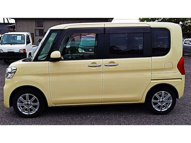 当店の車をご覧いただきまして、ありがとうございます！是非、現車のご確認をお願いいたします。ご来店の際は、事前にご予約をいただけますとスムーズです。無料電話番号：0078-6003-292219