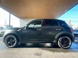 遠方販売大歓迎！全国陸送納車も可能！遠方で現車が見れない方でも、写真を1台あたり100枚程度の撮影してますので「もっと細かく見てみたい！」「ここの写真は？」にお応えします！(29/65枚)