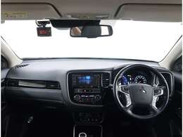 操作性の良いインパネ周りです