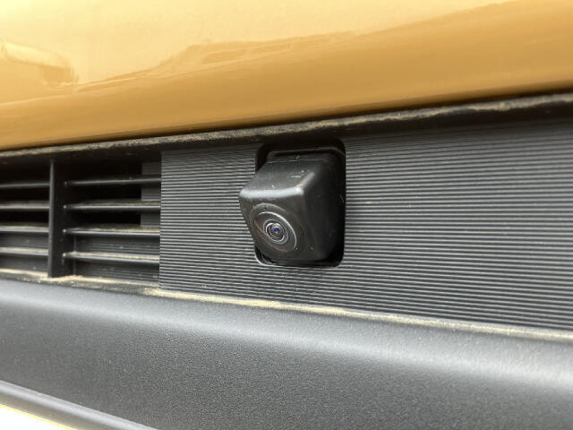 全方位モニターが付いているので駐車も楽々です！