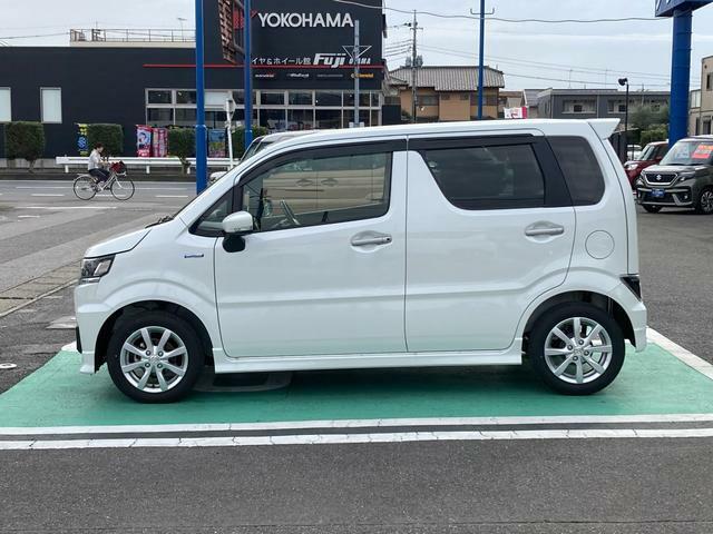 車体色：ピュアホワイトパール