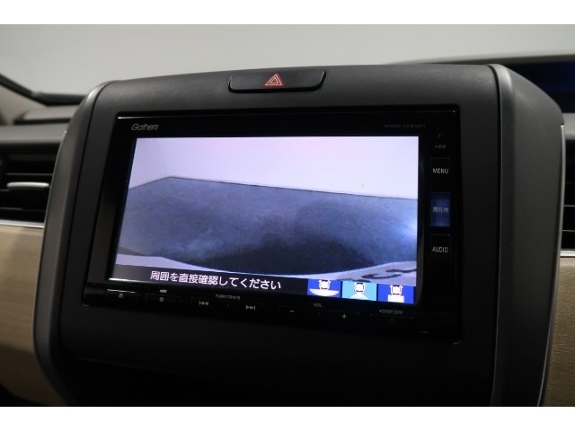 ◆◆バックカメラの画像です。車庫入れの安心感がアップしますね☆