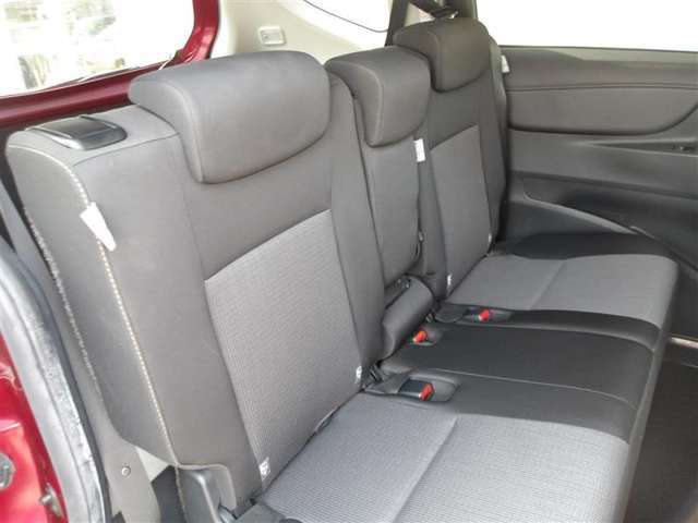 【クルマの状態を徹底検査して公開】中古車の総合評価や内外装の状態などをひと目で分かるよう、プロの検査員が実施した車両検査証明書をご用意しています。
