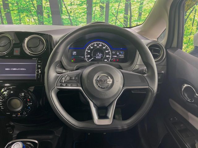 【ステアリングスイッチ】運転中、前方から目線をそらすことなく、オーディオ等の操作が可能な便利機能！安心＆快適なドライブを演出してくれます♪