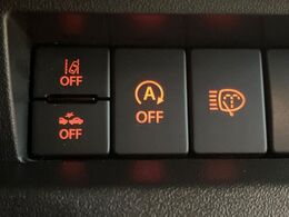 【スズキ　セーフティサポート】走行中に前方の車両等を認識し、衝突しそうな時は警報とブレーキで衝突回避と被害軽減をアシスト。より安全にドライブをお楽しみいただけます。