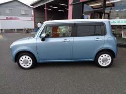 お車を見られる際には是非エンジンルームもチェックしてみてください！その仕上がりに驚かれるはずです！！