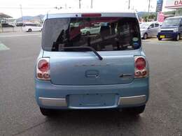 “クルマと笑顔が買えるトコロ・・・”そんな中古車展示場です！ぜひお越しください！