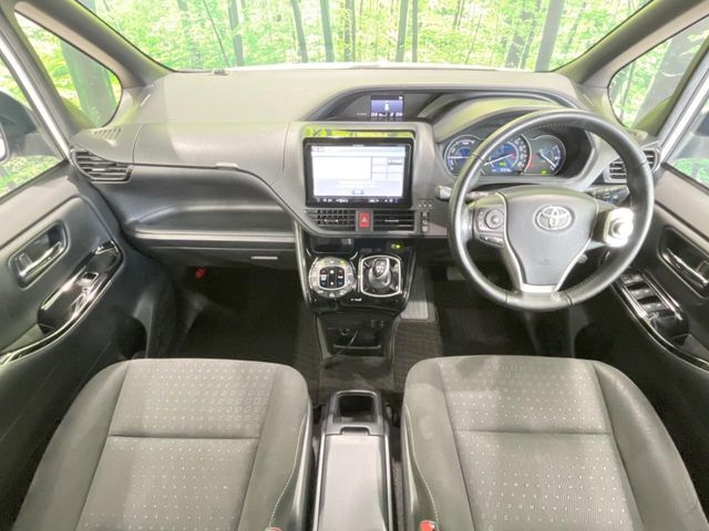 グループ総在庫数約30，000台！！全国の系列店からメーカー・車種問わずご紹介出来るので、あなたにピッタリのお車が見つかるはずです♪まずはお問い合わせ下さい☆