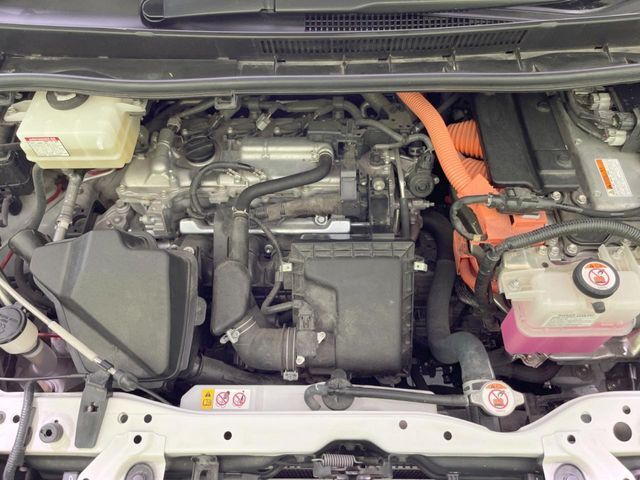 親切・丁寧な専門メカニックスタッフが応対！・車検・点検整備・事故等の修理などアフターサービスも安心。お車のカスタマイズもネクステージのサービススタッフまでご相談ください！