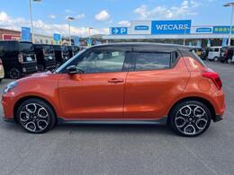 WECARSの在庫ページをご覧いただき誠にありがとうございます！WECARSは「お客様第一」をモットーにお客様のカーライフを全力でサポートいたします！