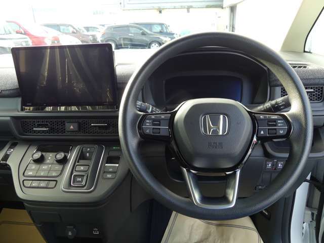 スリーラスター（下回り防錆処理）が、新車販売時に施工されいています。