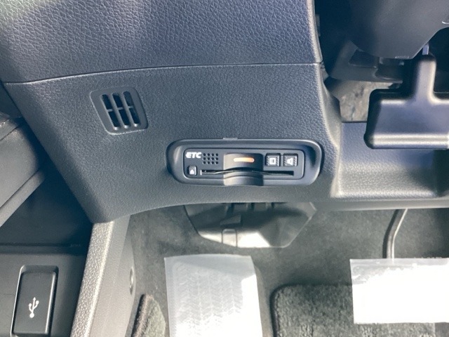 ETC付いてます。ETCが使用可能な道路通行料はキャッシュレスでスマートに走行できます。再セットアップして納車致します。