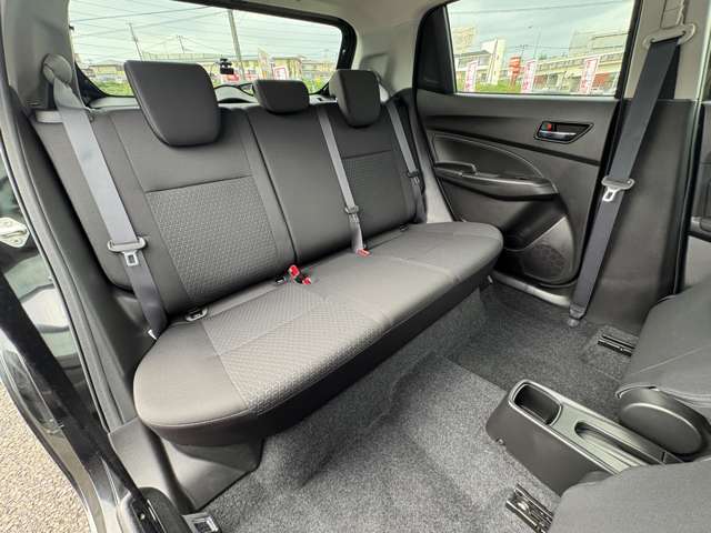 「2ndシート」使用感がなく、キレイな状態です♪