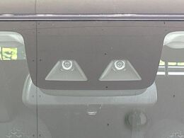 【スマートアシスト】走行中に前方の車両等を認識し、衝突しそうな時は警報とブレーキで衝突回避と被害軽減をアシスト。より安全にドライブをお楽しみいただけます。