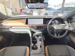 グループ総在庫数約30，000台！！全国の系列店からメーカー・車種問わずご紹介出来るので、あなたにピッタリのお車が見つかるはずです♪まずはお問い合わせ下さい☆