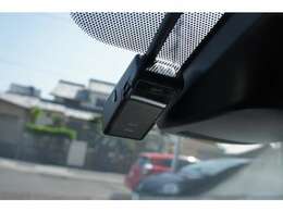 セーフティセンス　ナビ　フルセグTV　バックカメラ　ドライブレコーダー　ETC　DVD再生　Bluetooth　保証1年　アルミホイール　ハーフレザーシート　LED