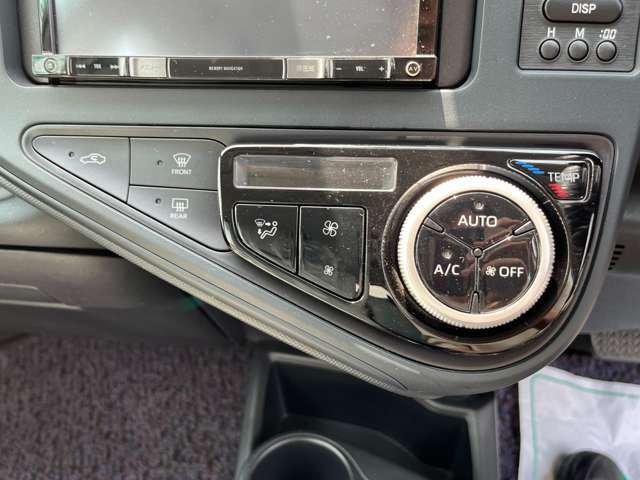 運転席操作部です！わからないスイッチ類や操作部はお気軽にお問い合わせ下さい！